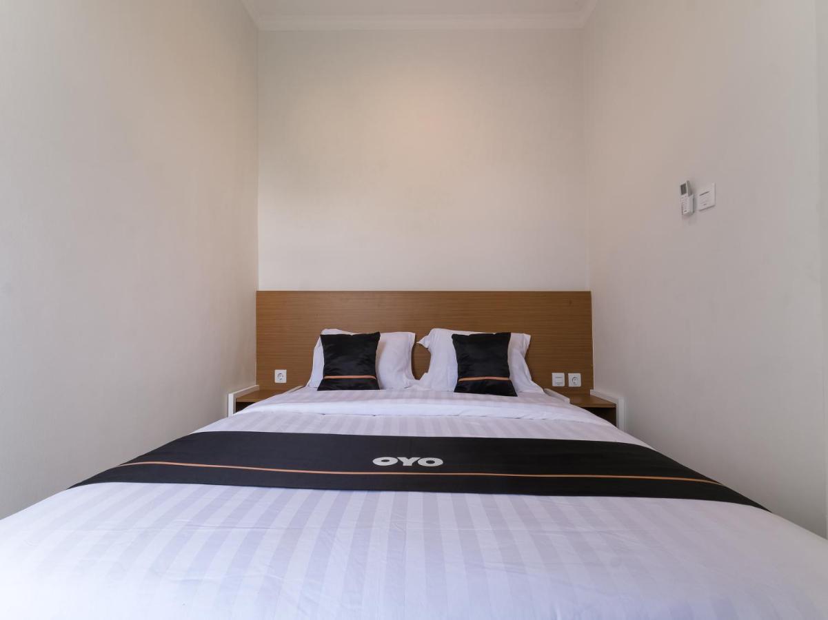OYO 90023 Damar Kusumo Guest House Maguwo Extérieur photo